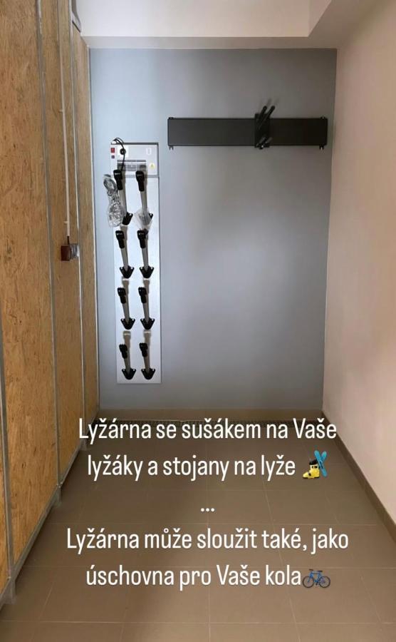 Prima Apartman Dolni Morava Exterior photo