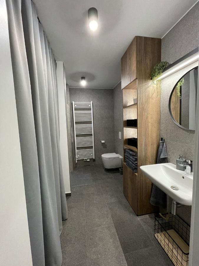 Prima Apartman Dolni Morava Exterior photo